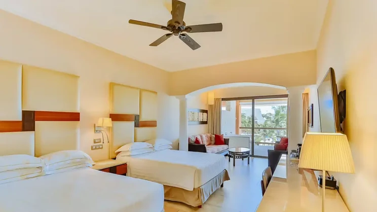 Junior Suite Ocean Front Premium Level